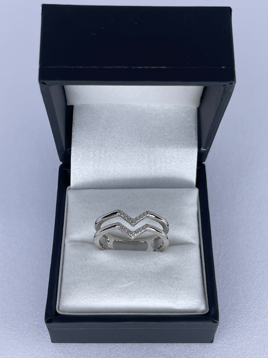 Chevron Ring